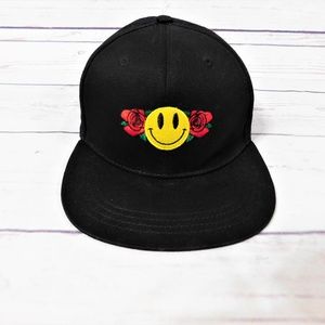 Women's Embroidered Smiley Hat